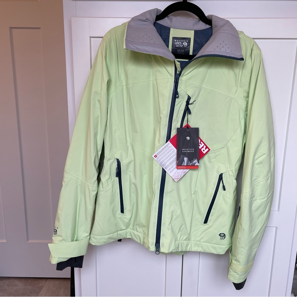 NWT Mountain Hardware Vintersaga Insulated Jacket with RECCO Reflectors - size M